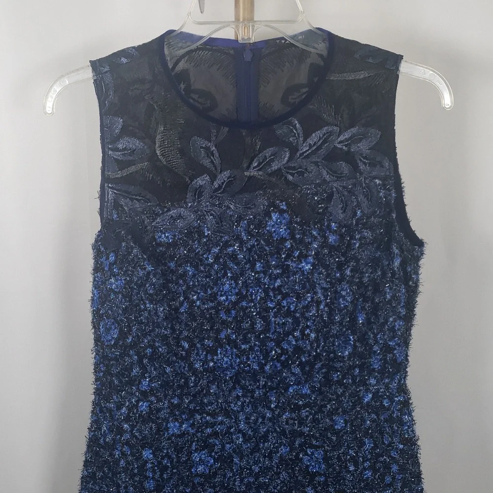 T Tahari Blue Sleeveless‎ Textured Floral Dress - SZ 2